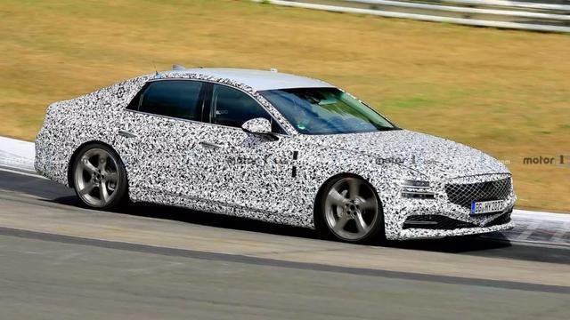 全新Genesis G80路试谍照公布,或搭3.5升V6发动机