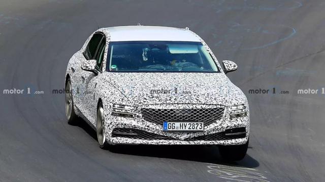 全新Genesis G80路试谍照公布,或搭3.5升V6发动机