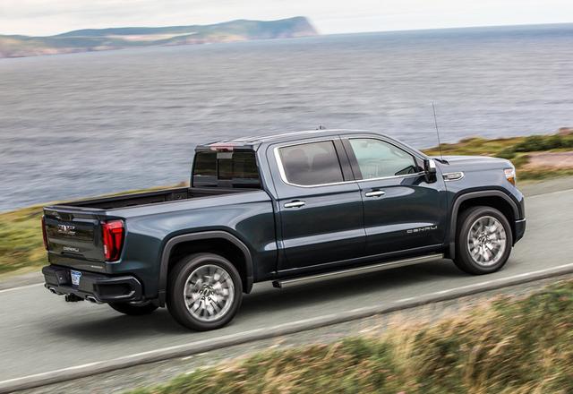 全新GMC SIERRA Denali皮卡进博会首发亮相