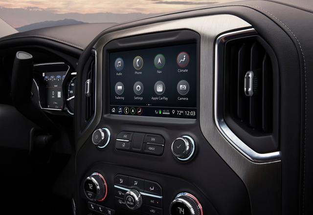 全新GMC SIERRA Denali皮卡进博会首发亮相