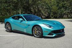 法拉利F12 Berlinetta天蓝色涂装