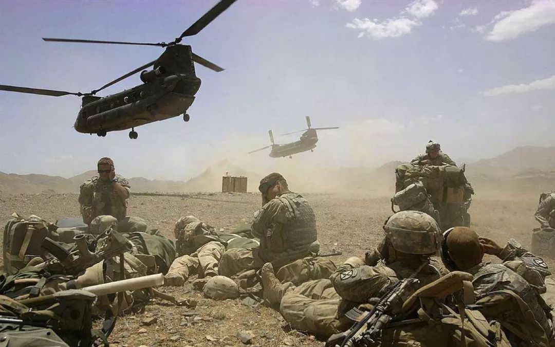 美国投入巨额军费，并非只为耀武扬威，现实目的：挣钱！