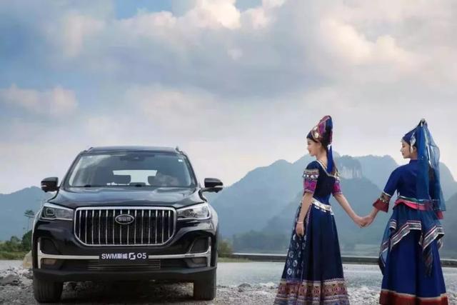 售6.99-10.39万的七座中型SUV,搭载2.0L/1.5T,能拉人还能载货
