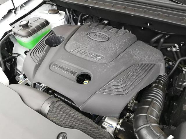 售6.99-10.39万的七座中型SUV,搭载2.0L/1.5T,能拉人还能载货