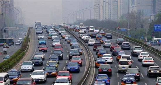 北京“最严”限行开始后，北京居住的外地车主表示：很难过