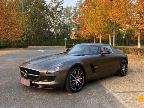 一台时而听话，时而叛逆的大玩具，畅谈奔驰SLS AMG
