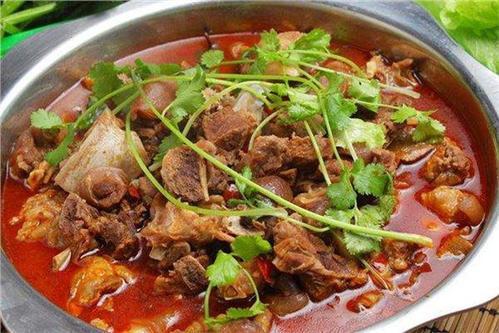 两款红焖羊肉配方,做出一锅酥嫩软烂的羊肉,国人无法抗拒的美味