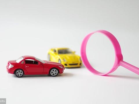 买车时，别再被汽车销售忽悠了，这种车险根本不用买