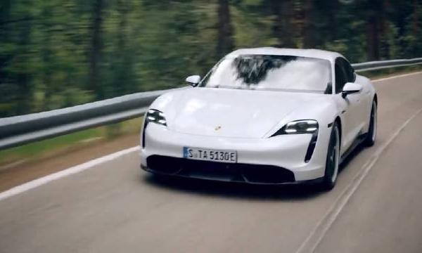 汽车视频：保时捷Taycan 全新宣传片