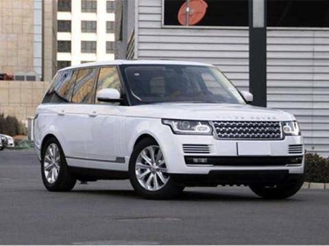 印度街头实拍：印度人也不爱买国产车，最多的品牌确实这个国家的