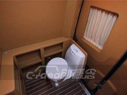 奔驰斯宾特改装全车内饰，提供精致的便利