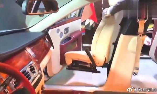 劳斯莱斯内饰升级凭啥这么贵？来了解下！