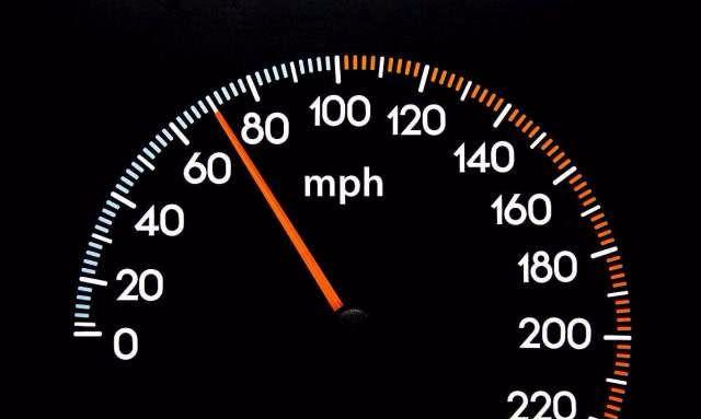 车速120跑高速，探头的真实测速是多少？车友：幸亏知道的早