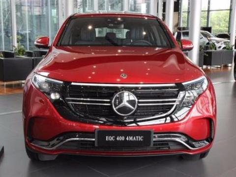 全新奔驰EQC到店实拍，轴距超2米8+续航415KM，竞争奥迪e-tron