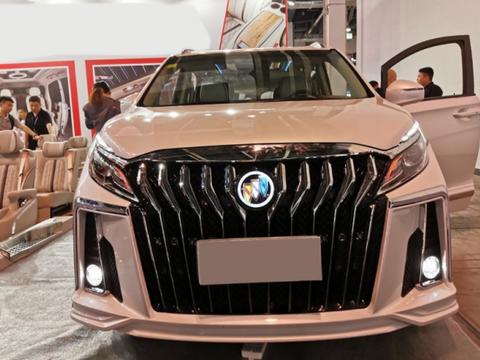 新款别克GL8，造型霸气内饰奢华，足以力压埃尔法