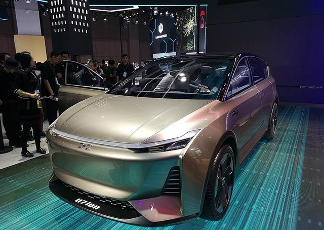 爱驰U7量产版将在2021年上市，定位中型纯电动SUV