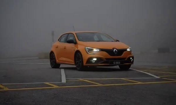 雷诺梅甘娜RS，MT，第一人称。跟趾乐趣无穷。。