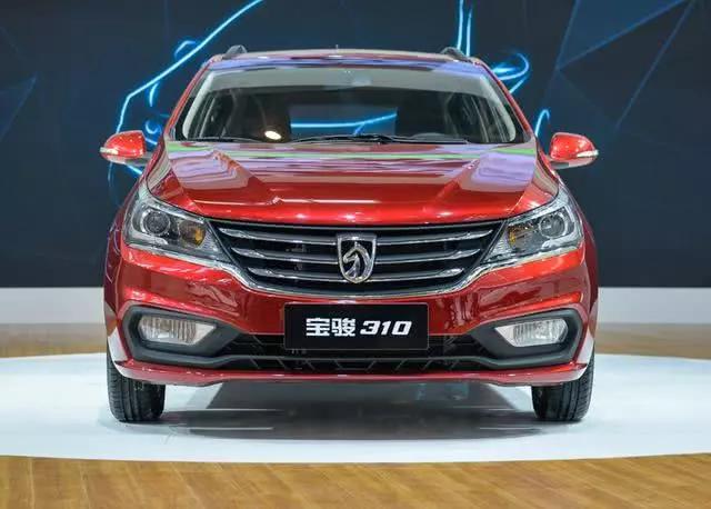 宝骏310登场!动力强劲,价格亲民,网友:“谁说国产没好车?”