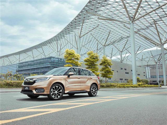 预算20万,想要大空间?看看这几款大五座SUV,坐着舒服还省油