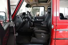 每天一组汽车美图：北京汽车BJ80，大红即是大雅