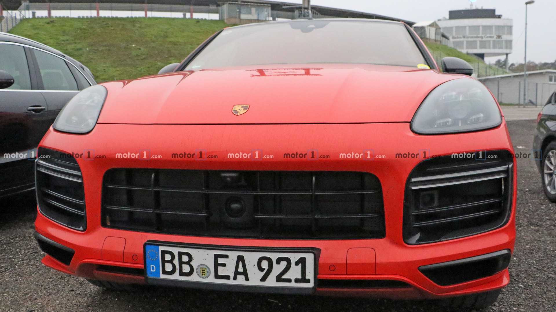 保时捷Cayenne Turbo S E-Hybrid Coupe谍照曝光