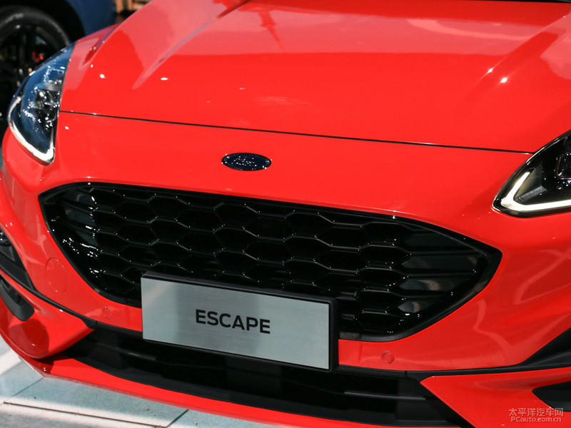 福特Escape中文定名锐际 或广州车展公布内饰