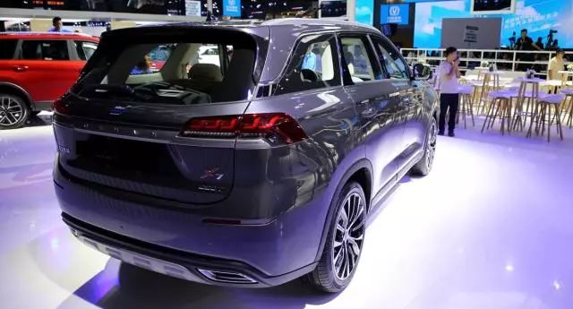 7.99万的suv，做工比博越实在，空间远超H6，关键还终身免费维保