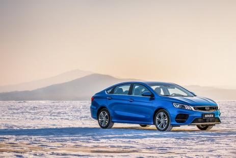 颜值配置不输合资车，用沃尔沃同标准发动机，起售价不到8万元