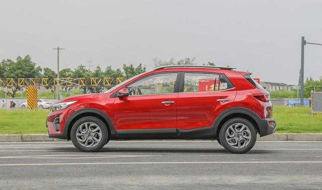 省油合资家用SUV,1.4L+6AT,标配发动机启停,LED日间行车灯