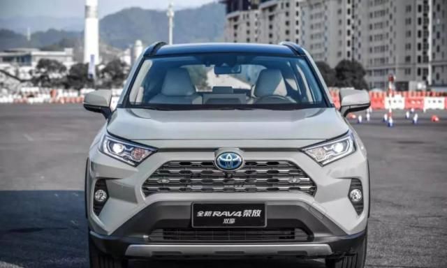 面哥选车 皆为家用SUV的代表,奇骏和新RAV4该怎么选?