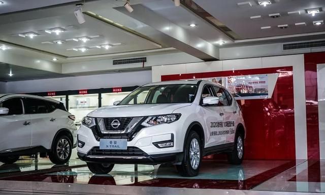 面哥选车 皆为家用SUV的代表,奇骏和新RAV4该怎么选?