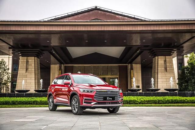连续两月卖出1.5万台,口碑超好国产SUV,十万预算买它就对了!