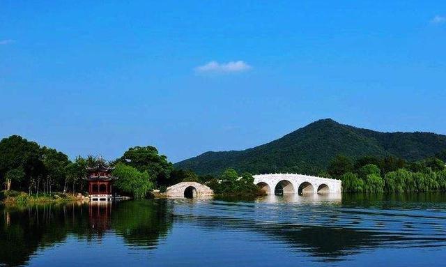 杭州一个媲美西湖的景点,与西施范蠡有关,八千年文化美如画