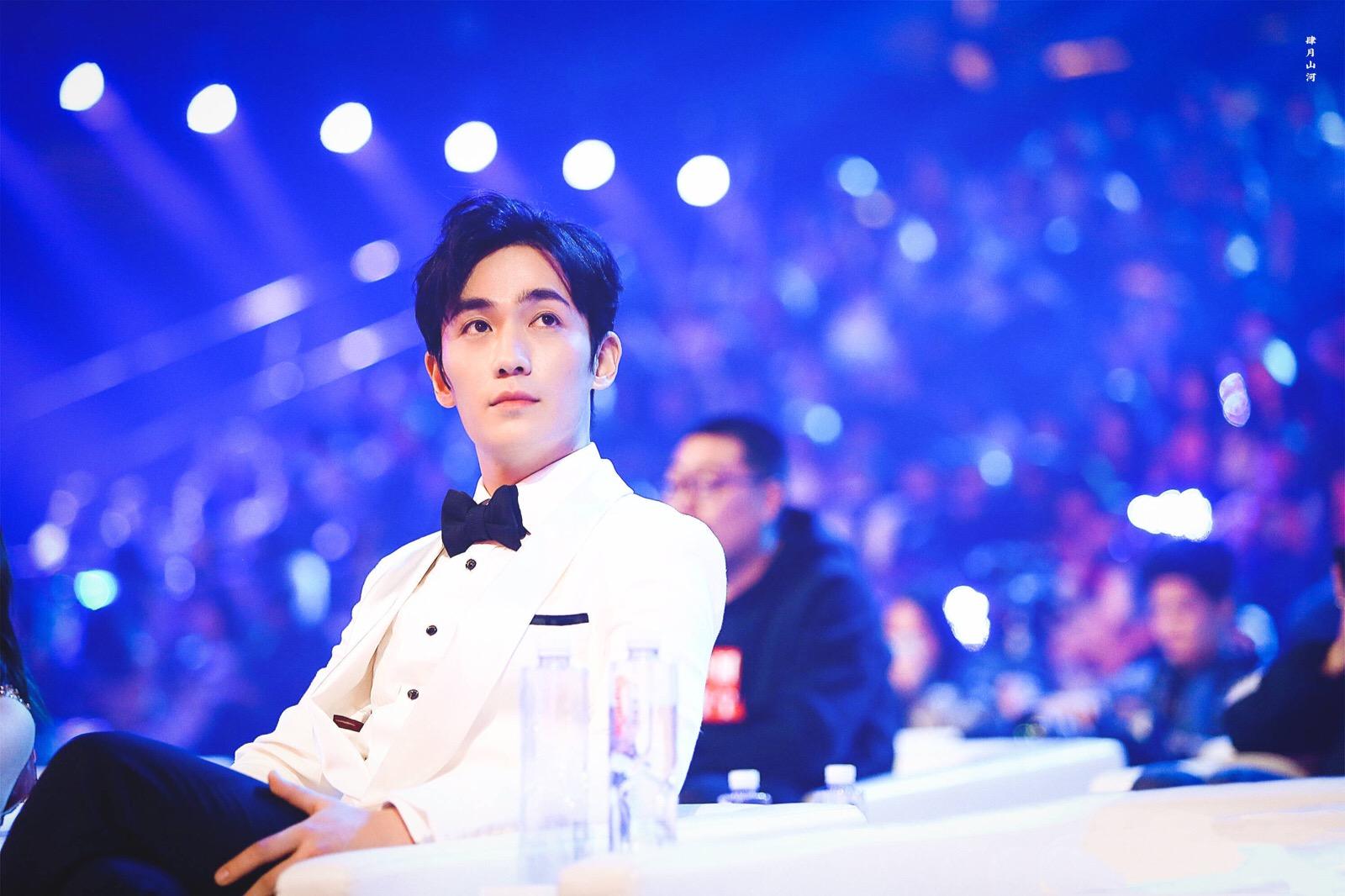 好演员投票只剩一天，肖战杨紫李现锁定胜局，罗晋唐嫣有望创纪录