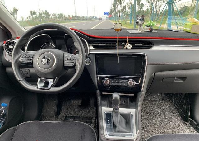 名爵6适合什么样的人群使用?车主:除了年轻人,谁要?