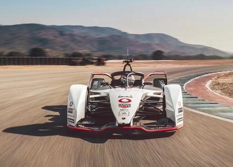 2.8秒破百，保时捷纯电动赛车99X Electric将亮相广州车展