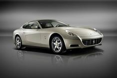 最后一批手挡跃马 现在的法拉利已经很难见到3个踏板和H型排挡了