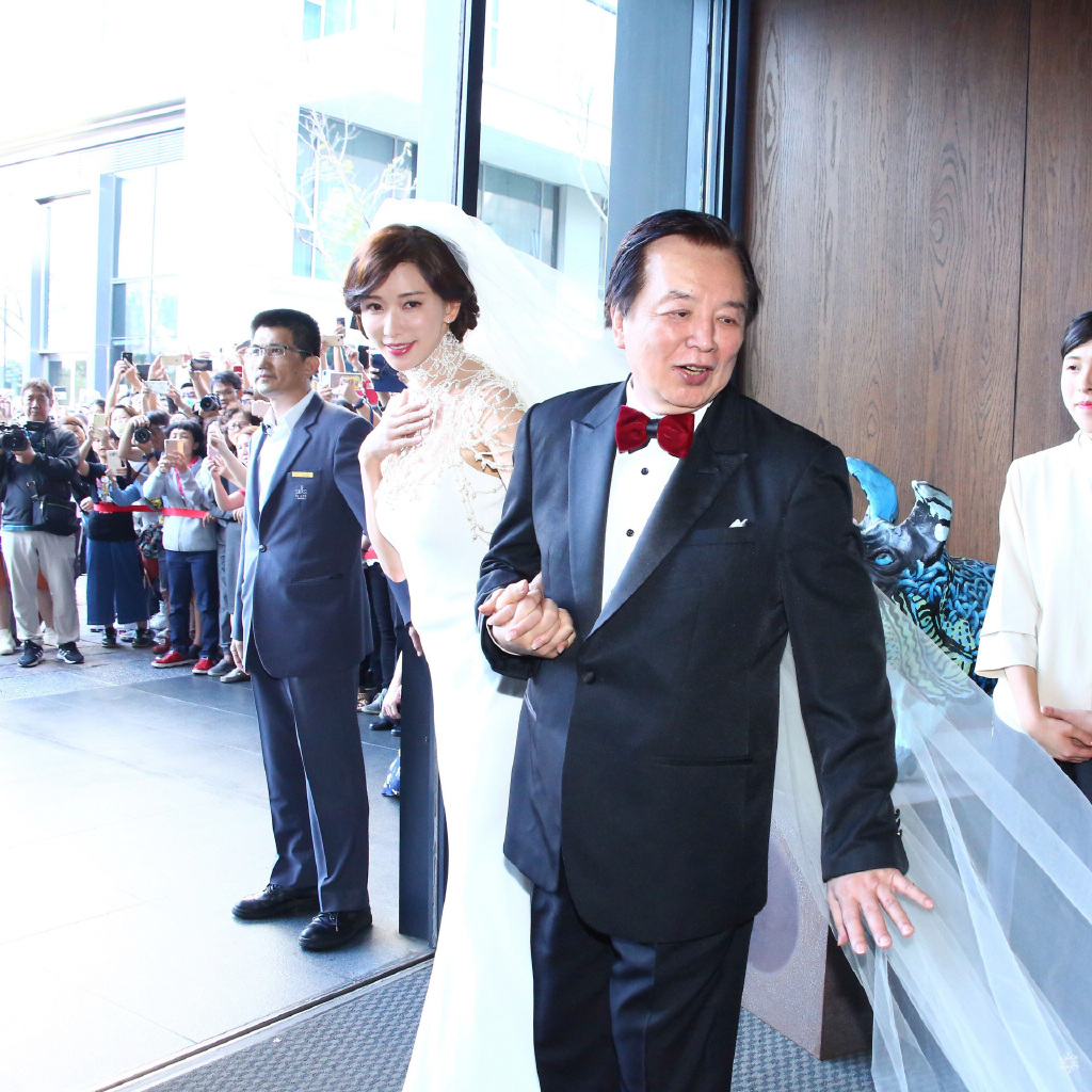 林志玲和黑泽良平婚礼照曝光！45岁终于迎来幸福，志琳姐现场垂泪