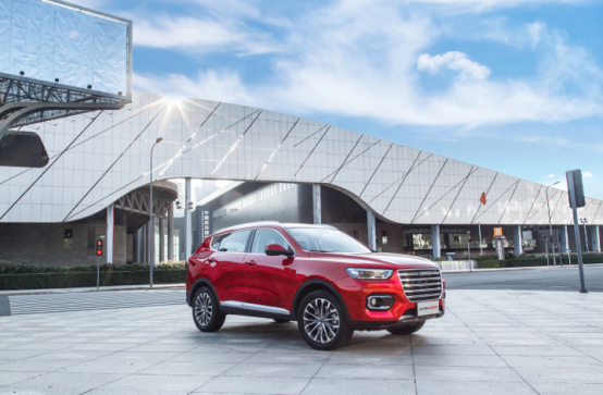 听说有的车会“变身”？全新哈弗H6铂金版才是最佳演员