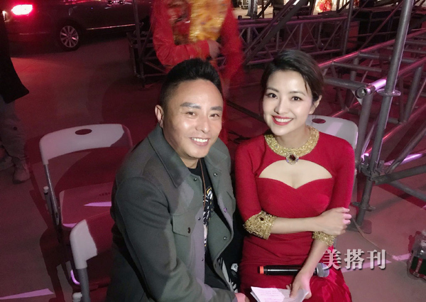 撒贝宁前女友涂经纬近照曝光，穿镂空红裙不像39岁，网友：太美了