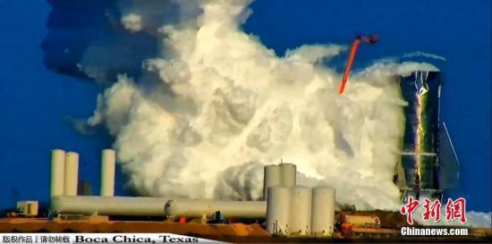 当地时间11月20日，SpaceX旗下测试版“星际飞船”原型在得克萨斯州进行的地面测试中部分船体设备发生爆炸，喷发出大量白色烟雾。