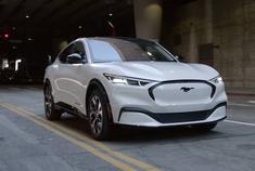 昔日的美式肌肉车福特Mustang Mach-E全球首还是野马吗？