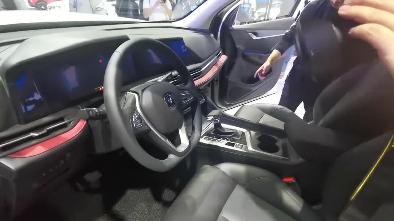 广州车展：长安CS55车型视频解读