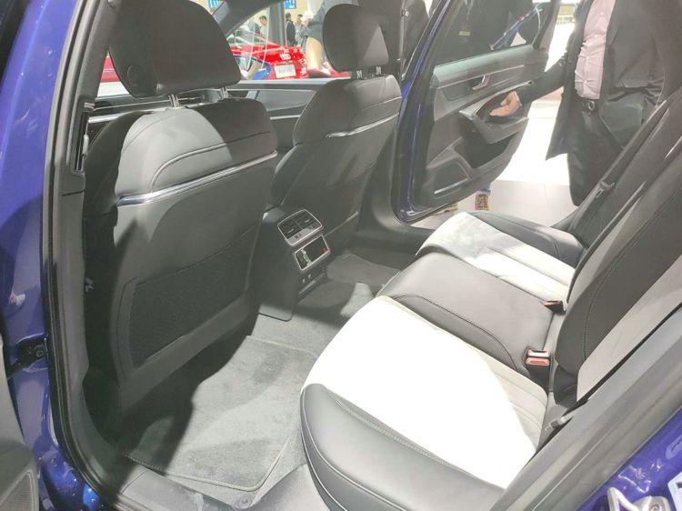 2019广州车展：全新A6L e-tron亮相，百公里油耗低至2.1L