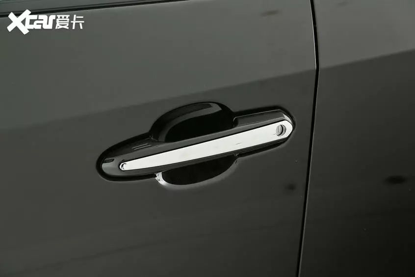 RAV4同平台,外观神似雷克萨斯,丰田威兰达混动版静态评测