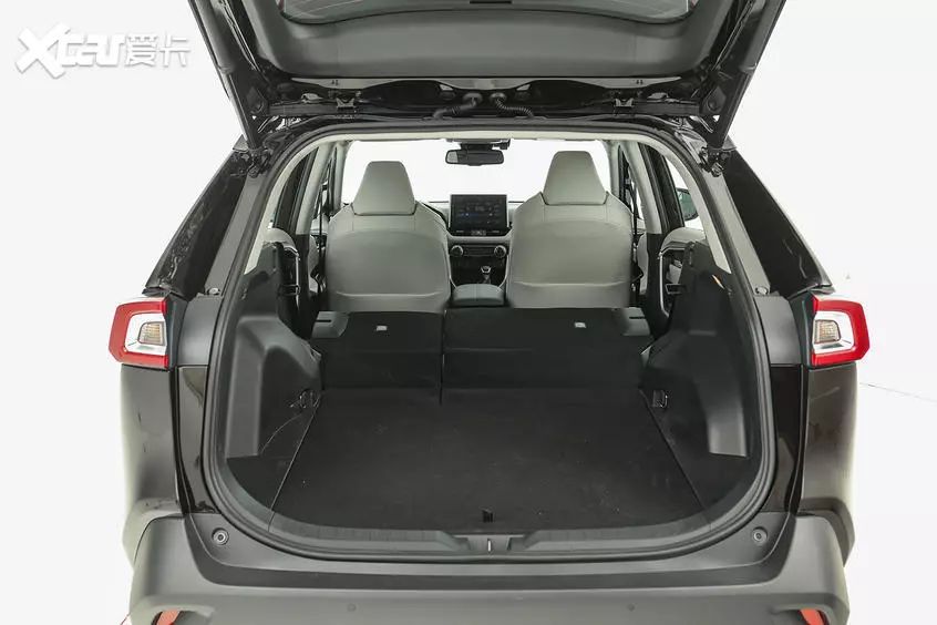 RAV4同平台,外观神似雷克萨斯,丰田威兰达混动版静态评测