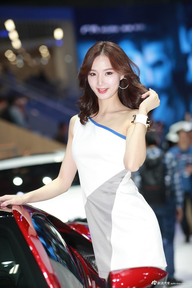 广州车展发现明星脸 颜值完全不逊于明星