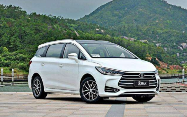 全新比亚迪MPV，搭载1.5T仅7.6L油耗，6/7座可选