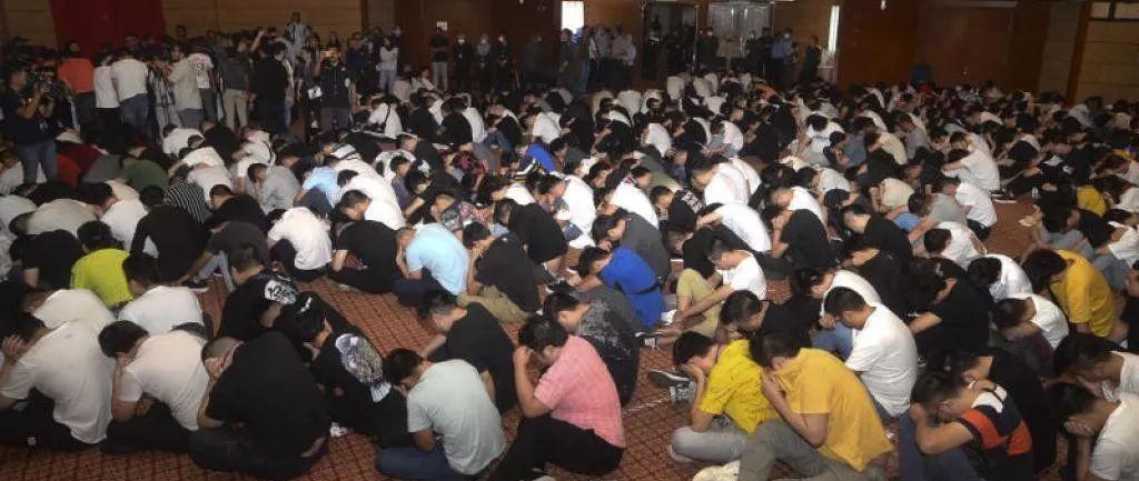 m5彩票娱乐官网 上顶级大学到底有多大用 英媒:这些家长怕是白忙活了