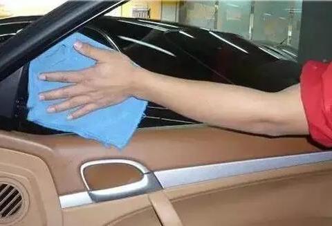 用毛巾擦车就等于毁车？